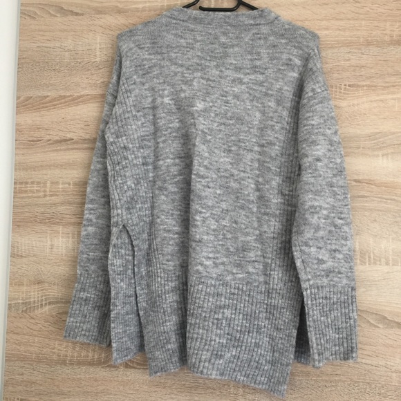 h&m sweater - Picture 2 of 5